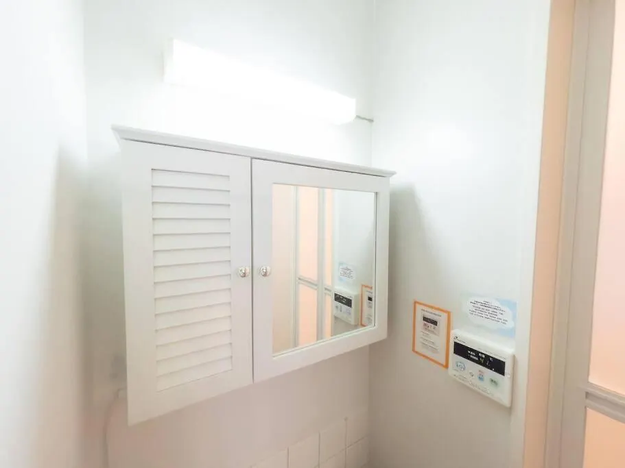 Apartment Guest House Kuromon400,徒歩すぐ黒門市場,難波,道頓堀近く Osaka